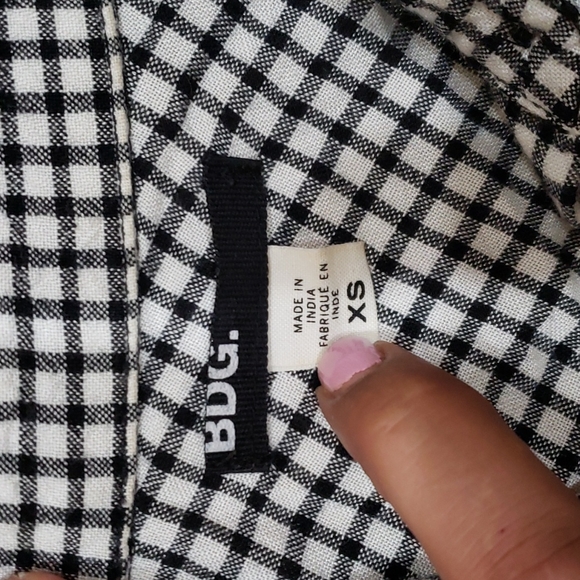 BDG Plaid Flannel Button-Down Shirt - Picture 2 of 7